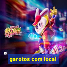 garotos com local